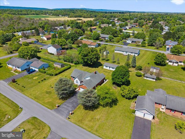 115 MONTMORENCY DR, Bunker Hill, WV 25413