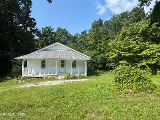 914 S 13th St, Lafollette, TN 37766