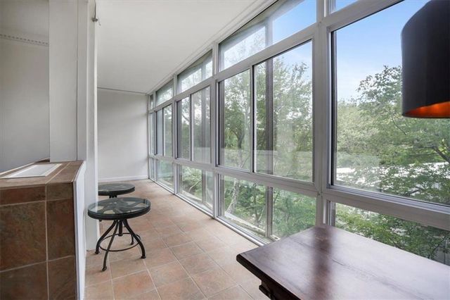 3060 Pharr Court North NW 302, Atlanta, GA 30305
