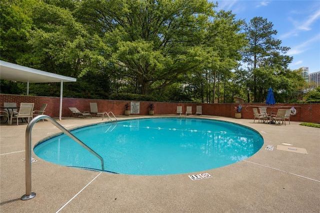 3060 Pharr Court North NW 302, Atlanta, GA 30305
