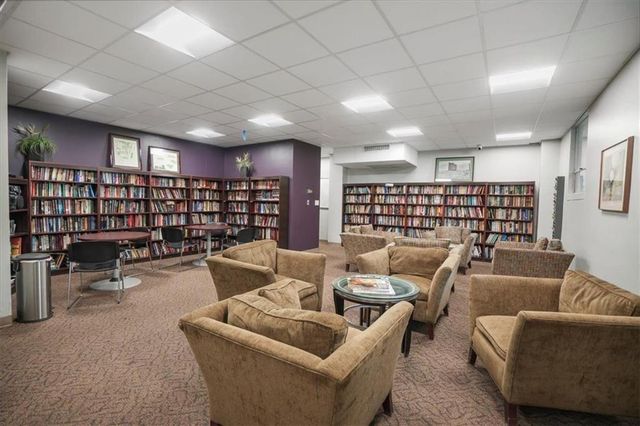 3060 Pharr Court North NW 302, Atlanta, GA 30305