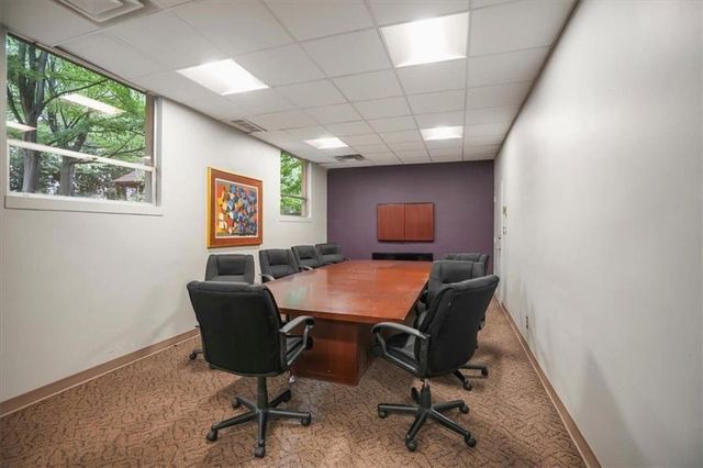 3060 Pharr Court North NW 302, Atlanta, GA 30305