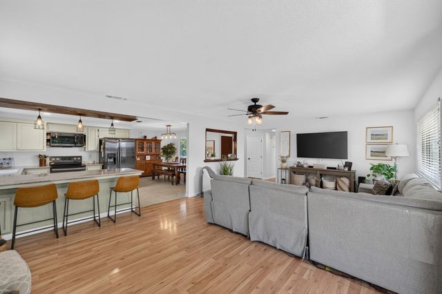 7336 Millicent Ct, Fair Oaks, CA 95628