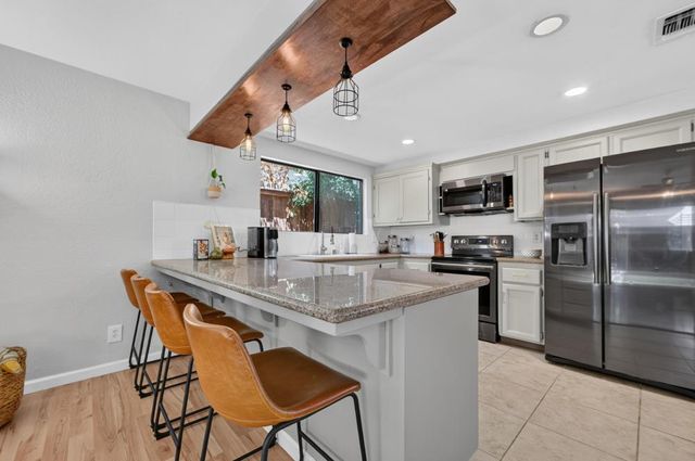 7336 Millicent Ct, Fair Oaks, CA 95628