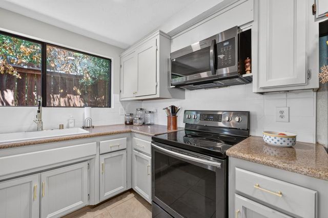 7336 Millicent Ct, Fair Oaks, CA 95628