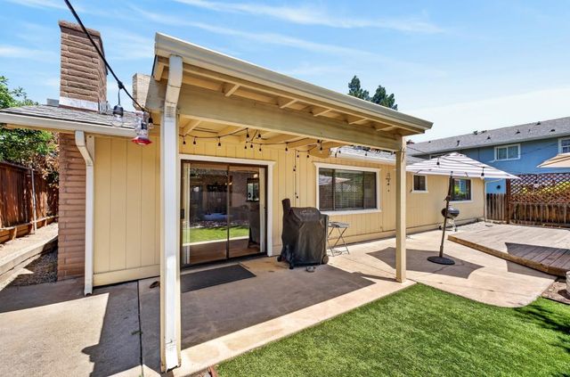 7336 Millicent Ct, Fair Oaks, CA 95628