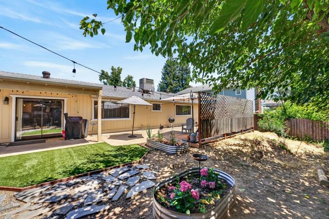 7336 Millicent Ct, Fair Oaks, CA 95628
