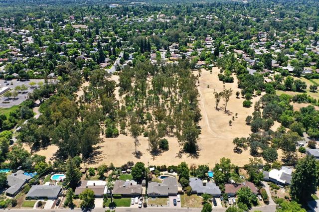 7336 Millicent Ct, Fair Oaks, CA 95628