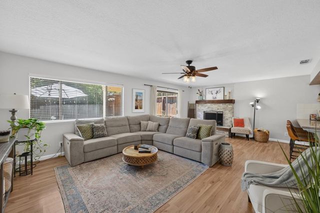 7336 Millicent Ct, Fair Oaks, CA 95628