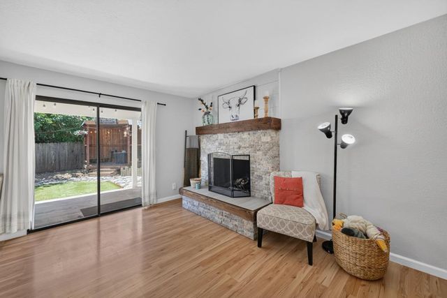 7336 Millicent Ct, Fair Oaks, CA 95628