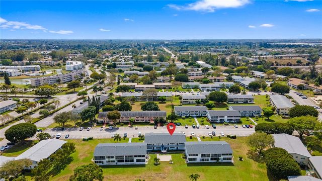 237 Camden J 237, West Palm Beach, FL 33417