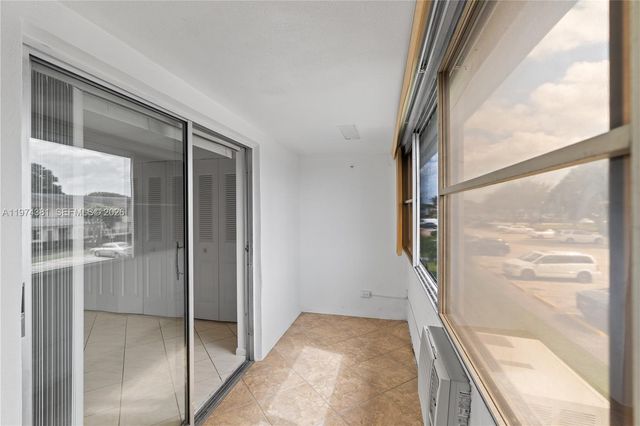 237 Camden J 237, West Palm Beach, FL 33417