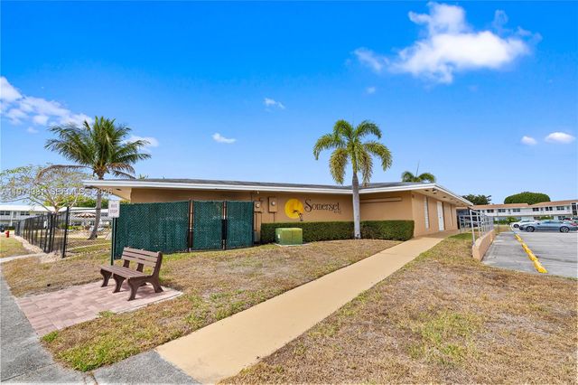 237 Camden J 237, West Palm Beach, FL 33417