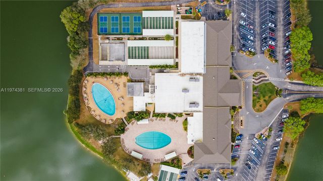 237 Camden J 237, West Palm Beach, FL 33417