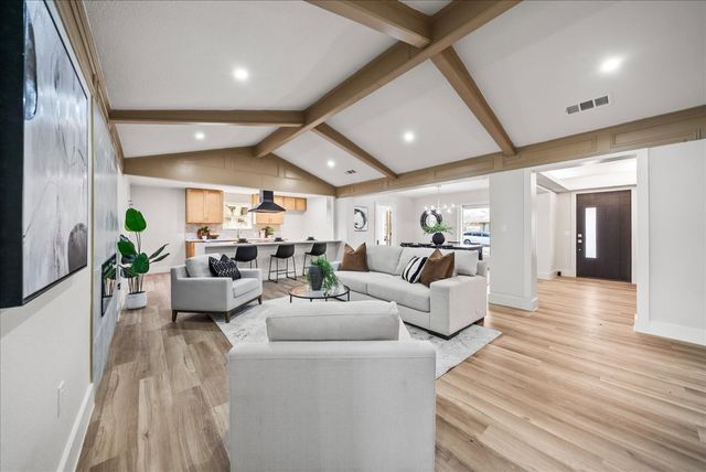 2512 Bluffton Drive, Plano, TX 75075