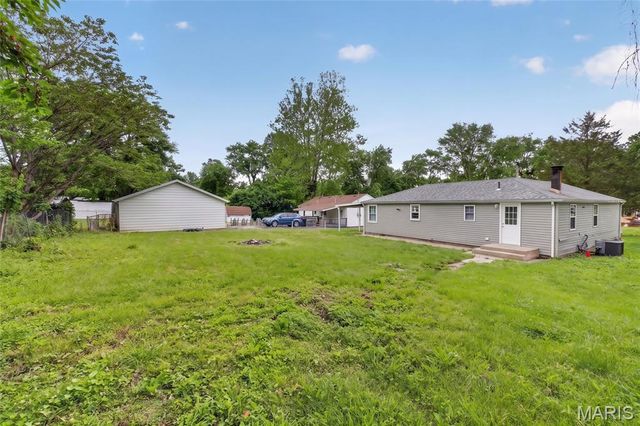 517 Belvedere Drive, Belleville, IL 62223