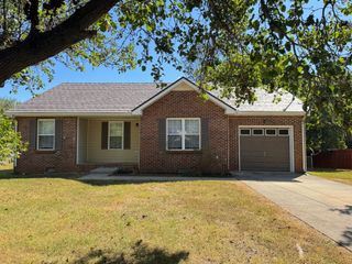 3713 Heather Dr, Clarksville, TN 37042