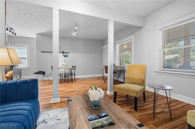 2473 W 11th Street, Cleveland, OH 44113