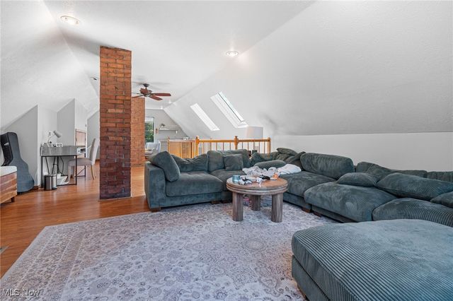 2473 W 11th Street, Cleveland, OH 44113