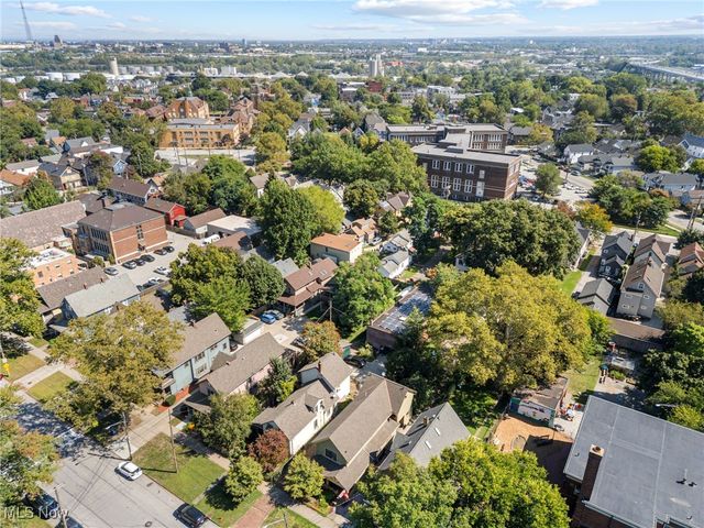 2473 W 11th Street, Cleveland, OH 44113