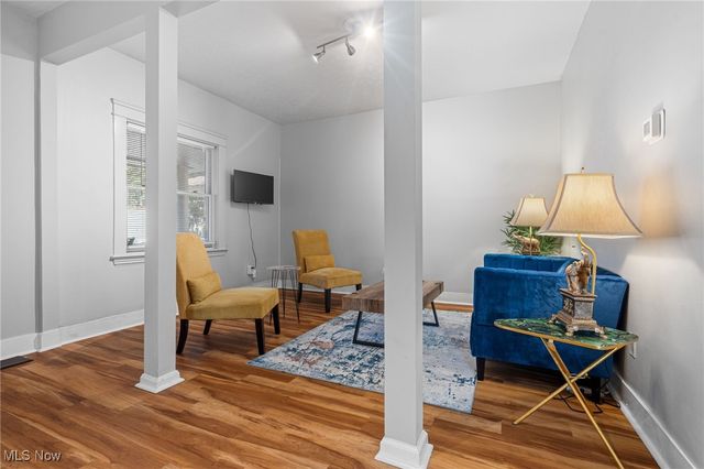 2473 W 11th Street, Cleveland, OH 44113