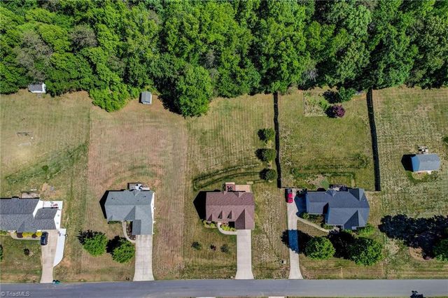 251 River Run Drive, Reidsville, NC 27320