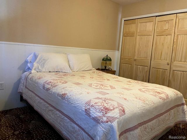 12915 Lake Point Pass, Van Buren Charter Township, MI 48111