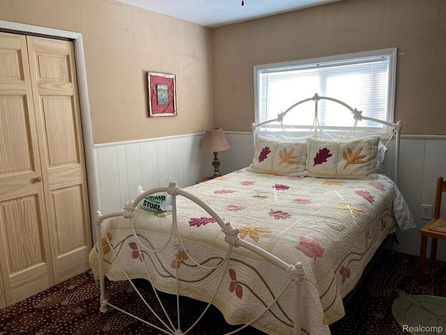 12915 Lake Point Pass, Van Buren Charter Township, MI 48111