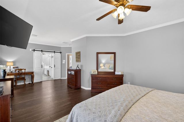 405 Gastonbury Court, League City, TX 77573