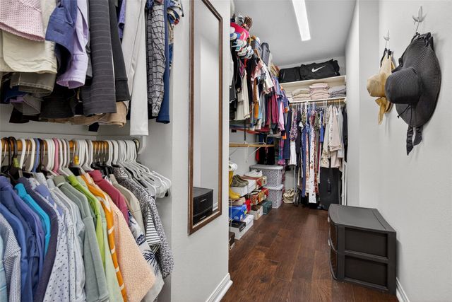 405 Gastonbury Court, League City, TX 77573