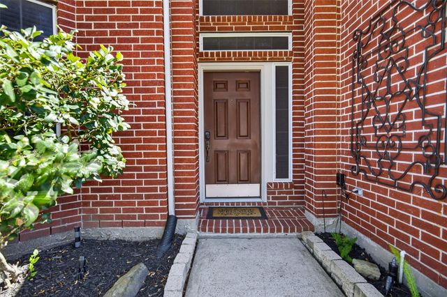 405 Gastonbury Court, League City, TX 77573