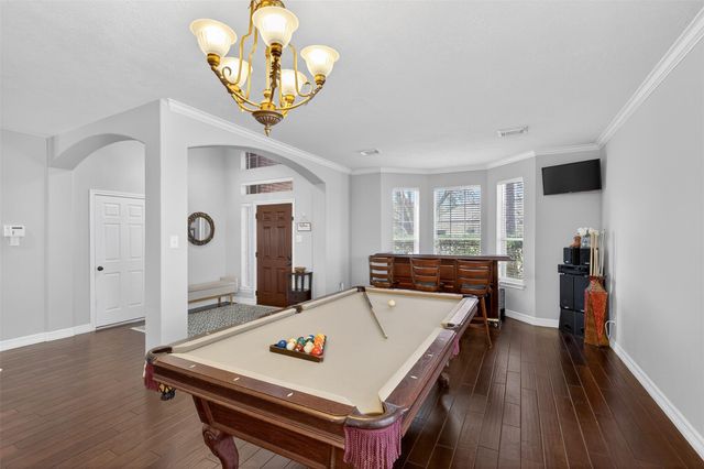 405 Gastonbury Court, League City, TX 77573