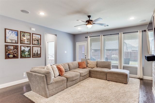 616 Wollford Way, Fort Worth, TX 76131