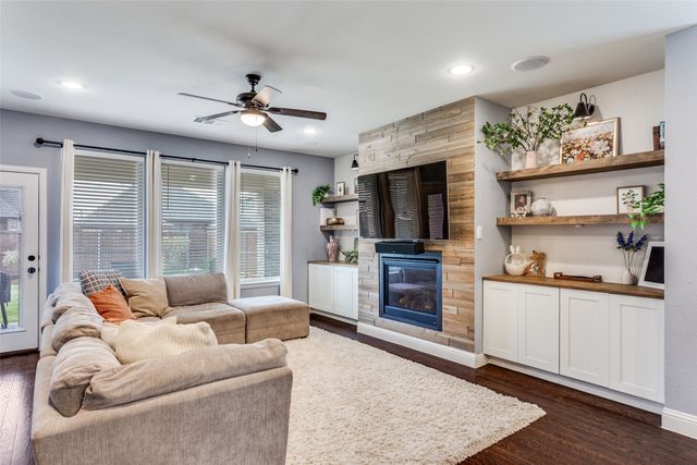 616 Wollford Way, Fort Worth, TX 76131