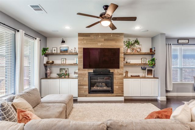 616 Wollford Way, Fort Worth, TX 76131