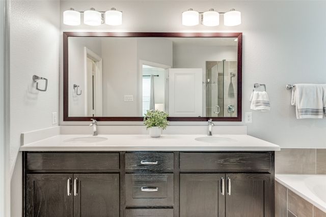 616 Wollford Way, Fort Worth, TX 76131