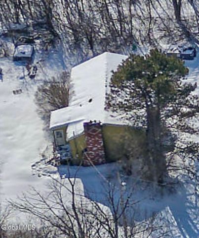 1027 Township Road, Knox, NY 12009