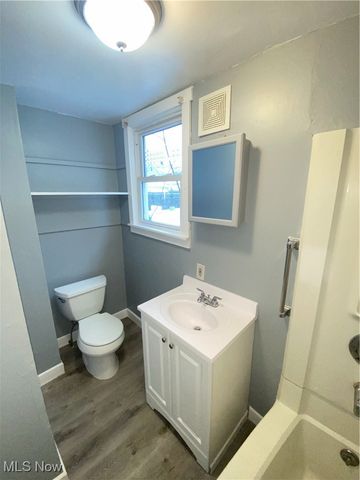 3217 Searsdale Avenue, Cleveland, OH 44109