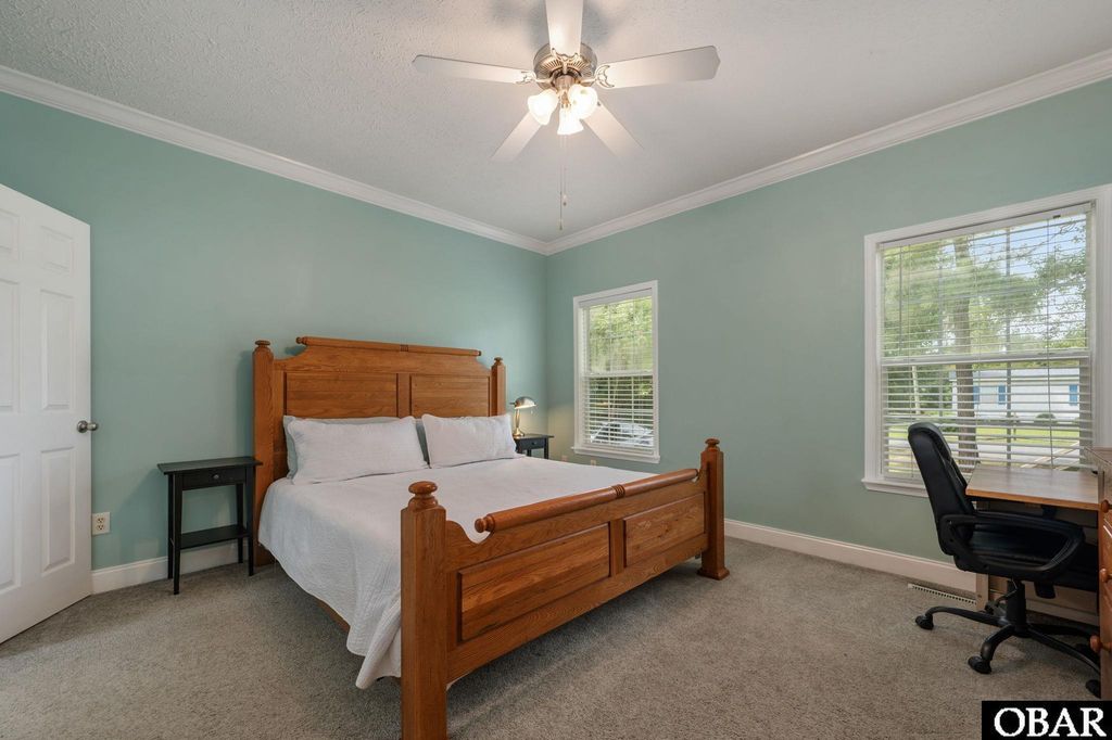 Image 4 of property listing at 824 Fernando Street, Manteo, NC 27954