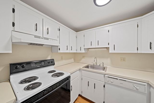 108 Norton Av 14, Easton, MA 02375