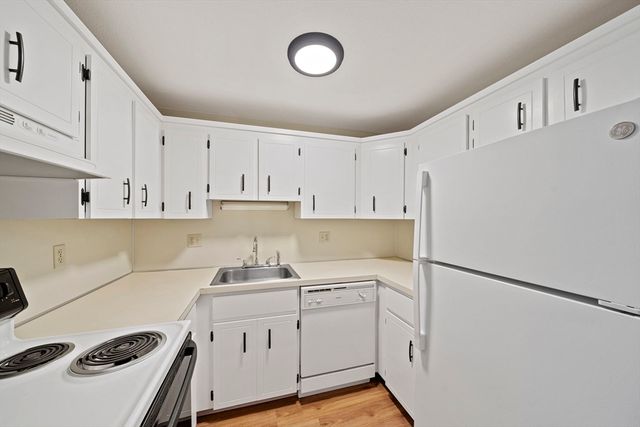 108 Norton Av 14, Easton, MA 02375