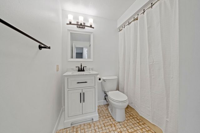 108 Norton Av 14, Easton, MA 02375