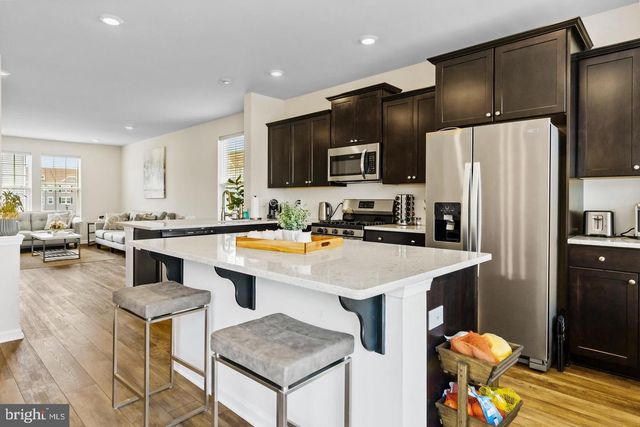 18 ROME WAY, Mount Laurel, NJ 08054