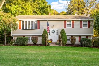 25 Manville Hill Road, Cumberland, RI 02864