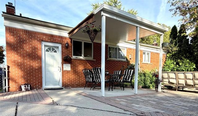 32833 Merritt Drive, Westland, MI 48185
