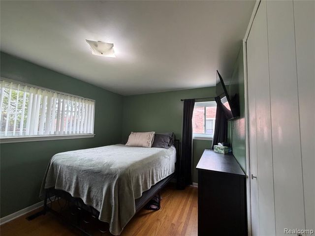 32833 Merritt Drive, Westland, MI 48185