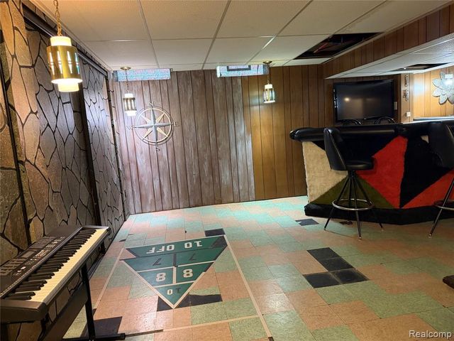 32833 Merritt Drive, Westland, MI 48185