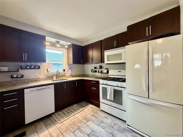 32833 Merritt Drive, Westland, MI 48185