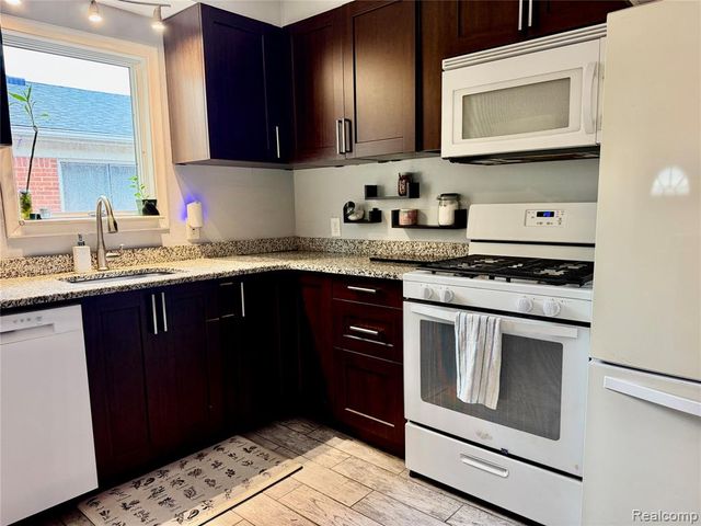 32833 Merritt Drive, Westland, MI 48185