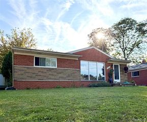 32833 Merritt Drive, Westland, MI 48185